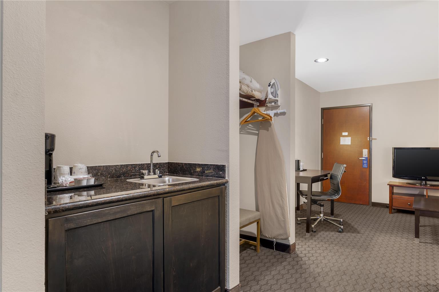 Best Western Sky Valley Inn - photo 18