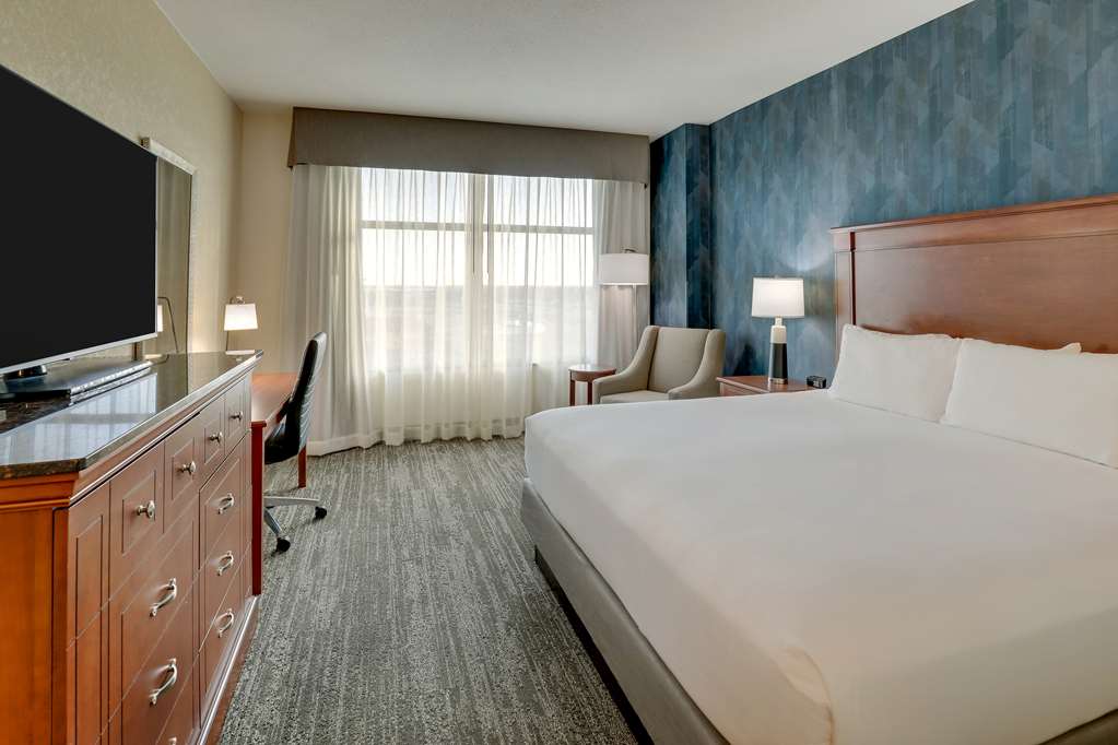 Drury Plaza Hotel Mt. Vernon - photo 30