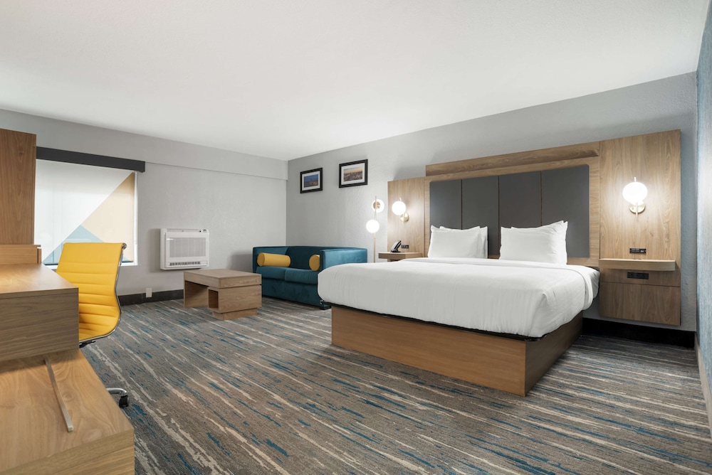 Best Western Plus Mobile Inn & Suites - photo 11
