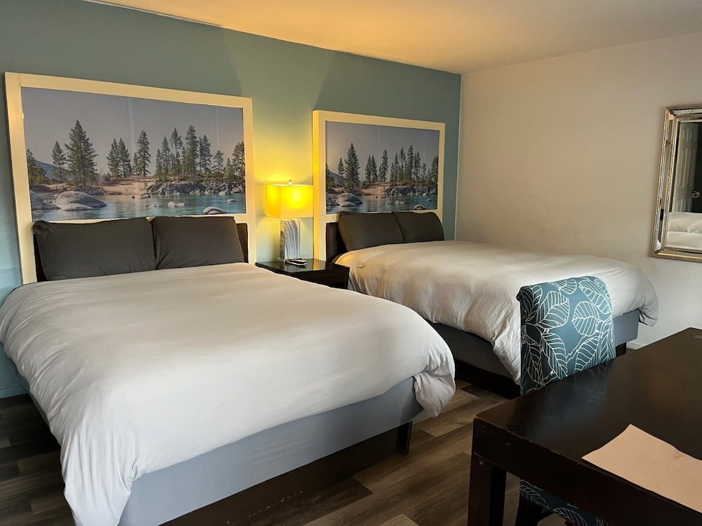Bluebird Day Inn & Suites - photo 15