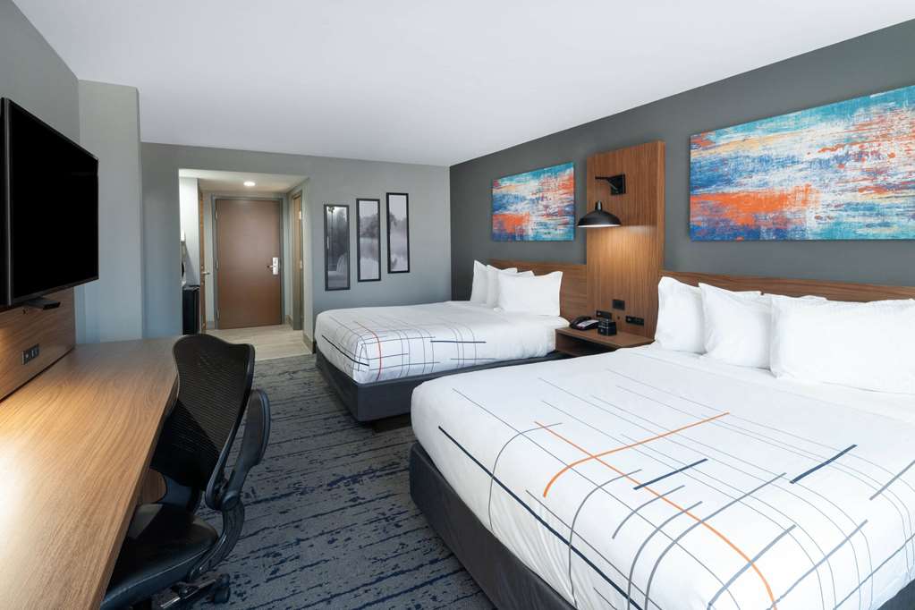 La Quinta Inn & Suites by Wyndham Albany GA - photo 19