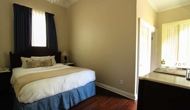 Hotel St. Pierre a French Quarter Inns Hotel - photo 3