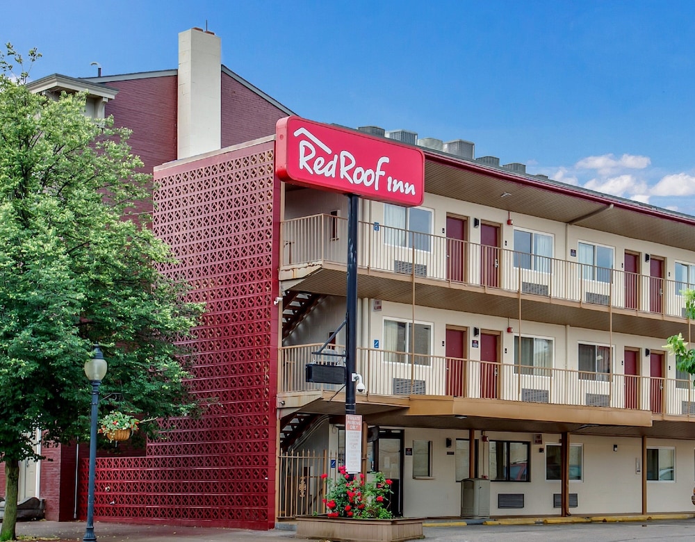 Red Roof Inn York Downtown - featured photo