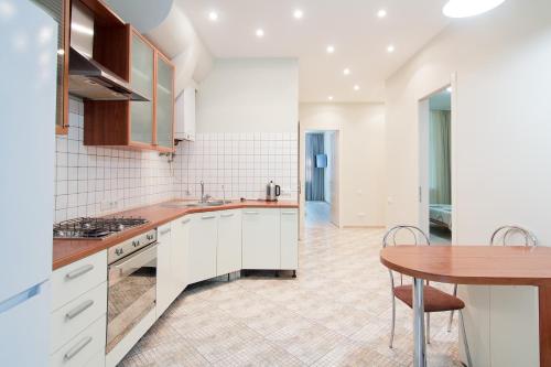 Best Apartments on St. Rishelievskaya 7 — 4-Star Luxury Hotel in Odessa, Ukraine