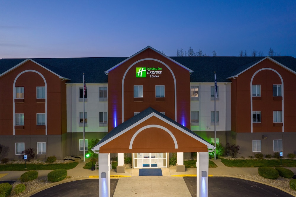 Holiday Inn Express Hotel & Suites Bedford by IHG - photo 45