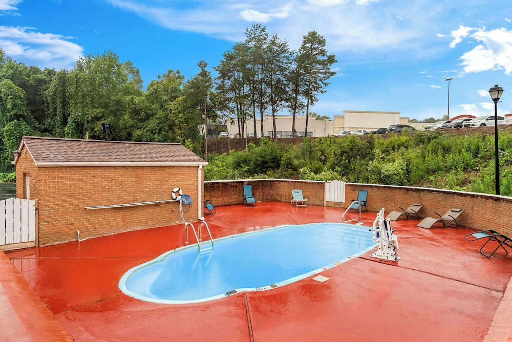 Quality Inn Cornelia GA - photo 27
