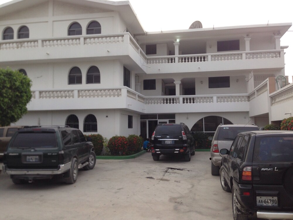 Milien Continental in Port-Au-Prince, Haiti