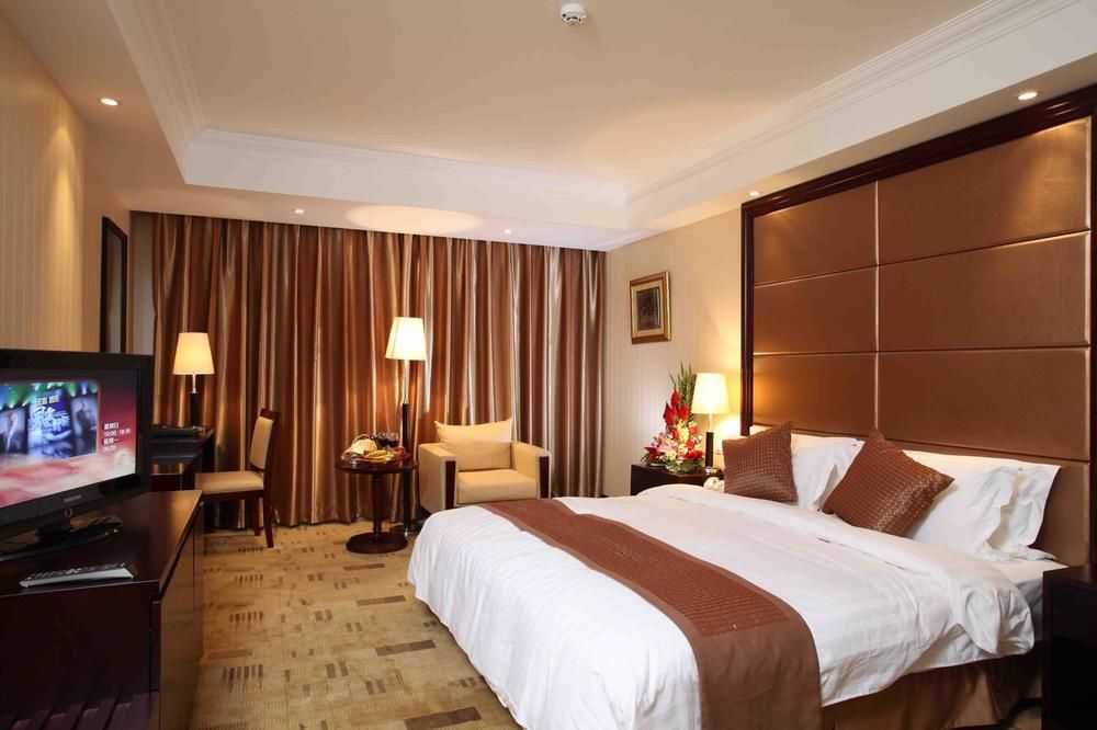 Broadtec Royal International Hotel in Chaoyang, People's Republic of China