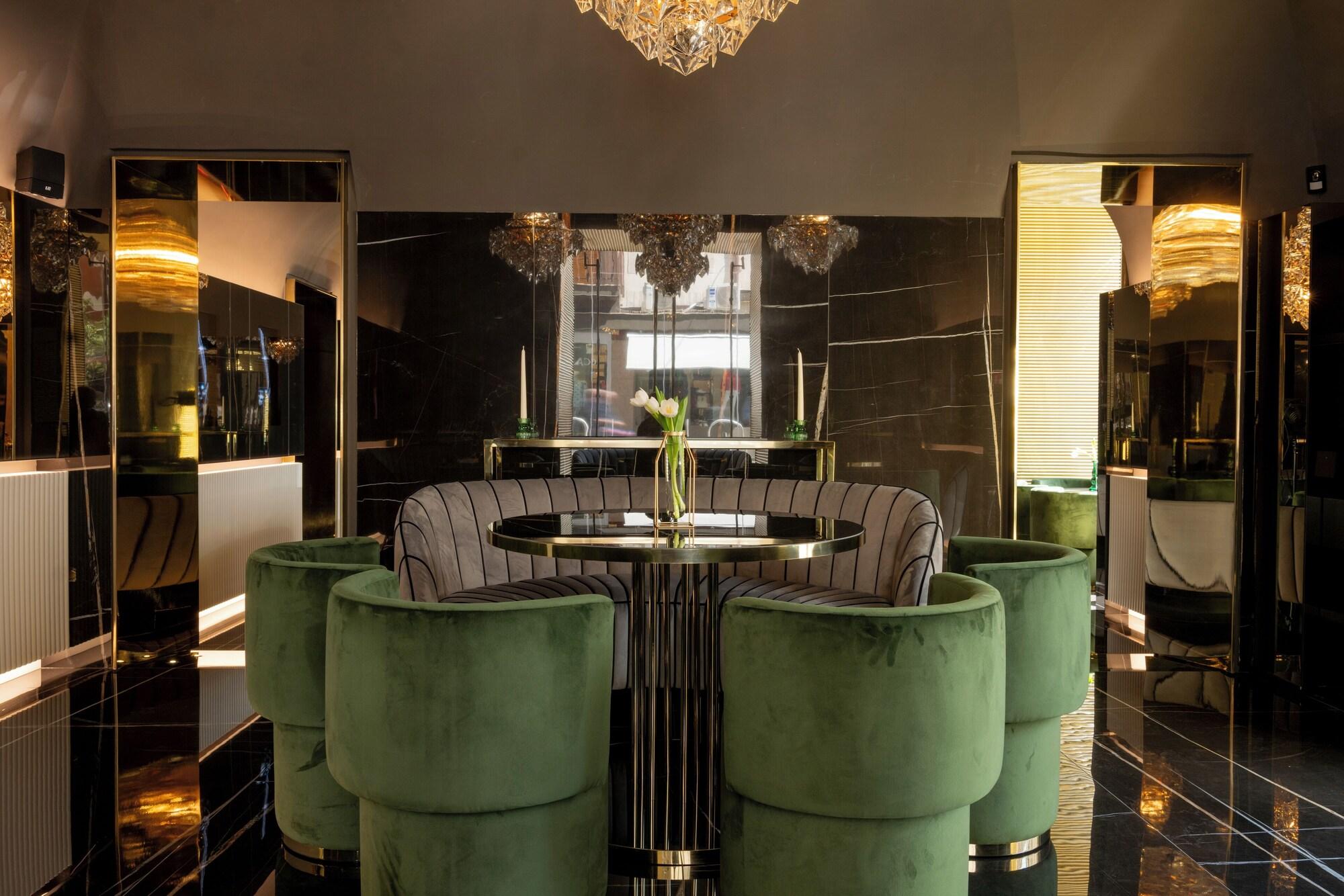 Bra Hotel Bari — 5-Star Luxury Hotel in Bari, Italy