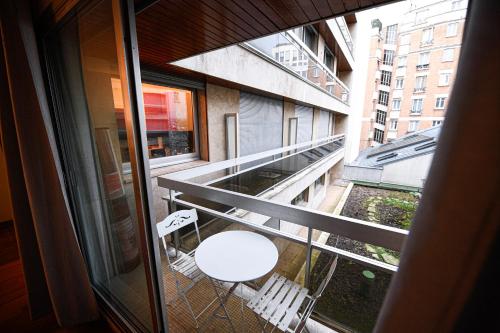 Studio de Luxe Les Champs Elysees 2 - last minute hotel in Paris