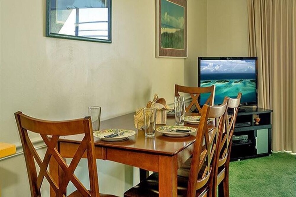Emerald Shores Resort 2001 627850 by RedAwning - photo 11