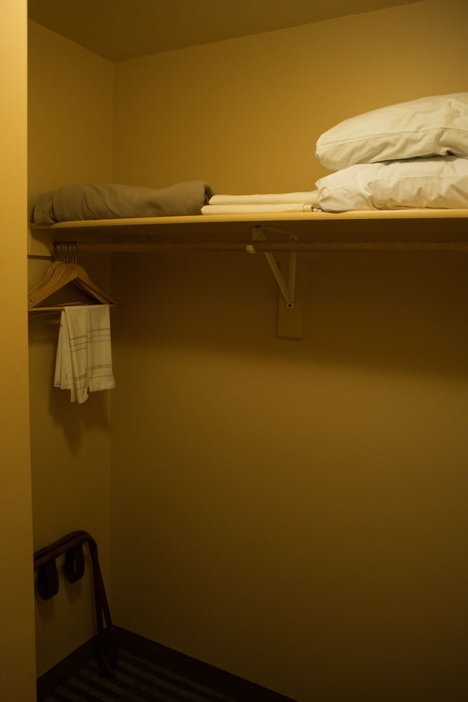 Silver Moon Inn - photo 10