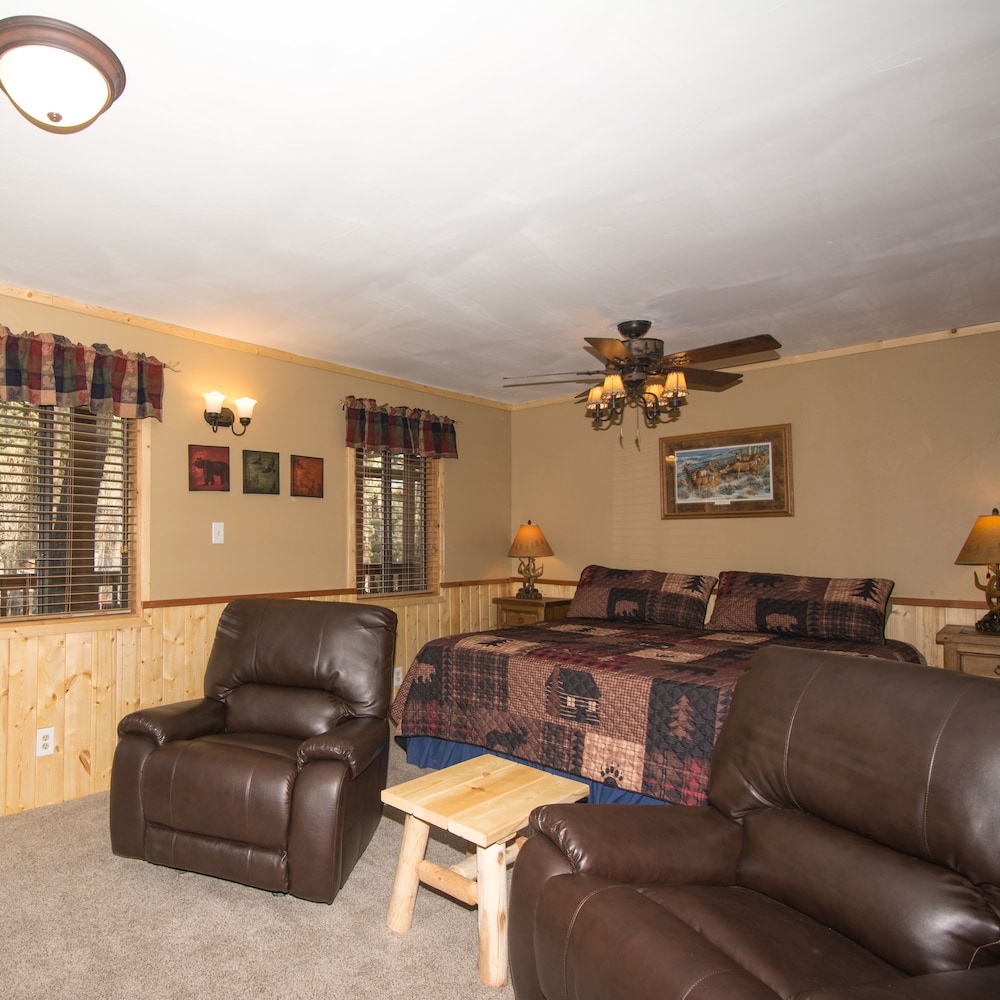 Upper Canyon Inn & Cabins - photo 94