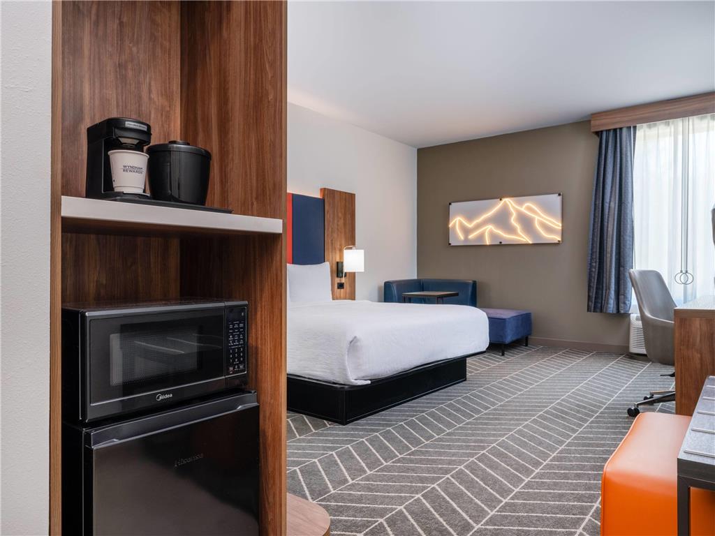La Quinta by Wyndham Chelsea Birmingham - photo 23