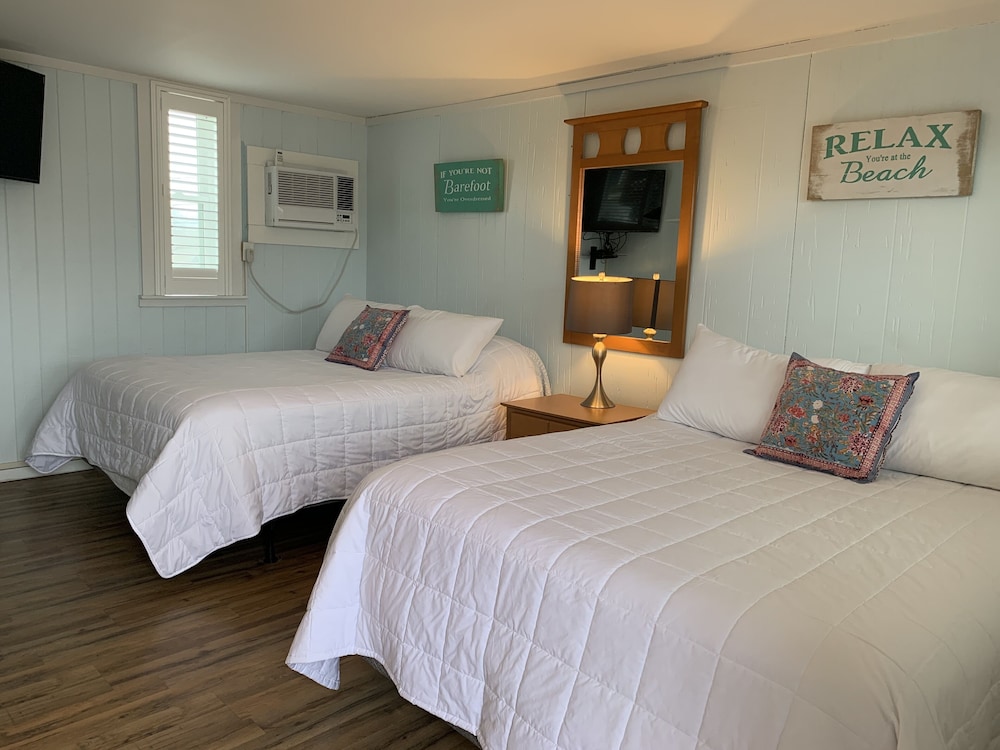 Vineyard Harbor Motel Private Beach - photo 63