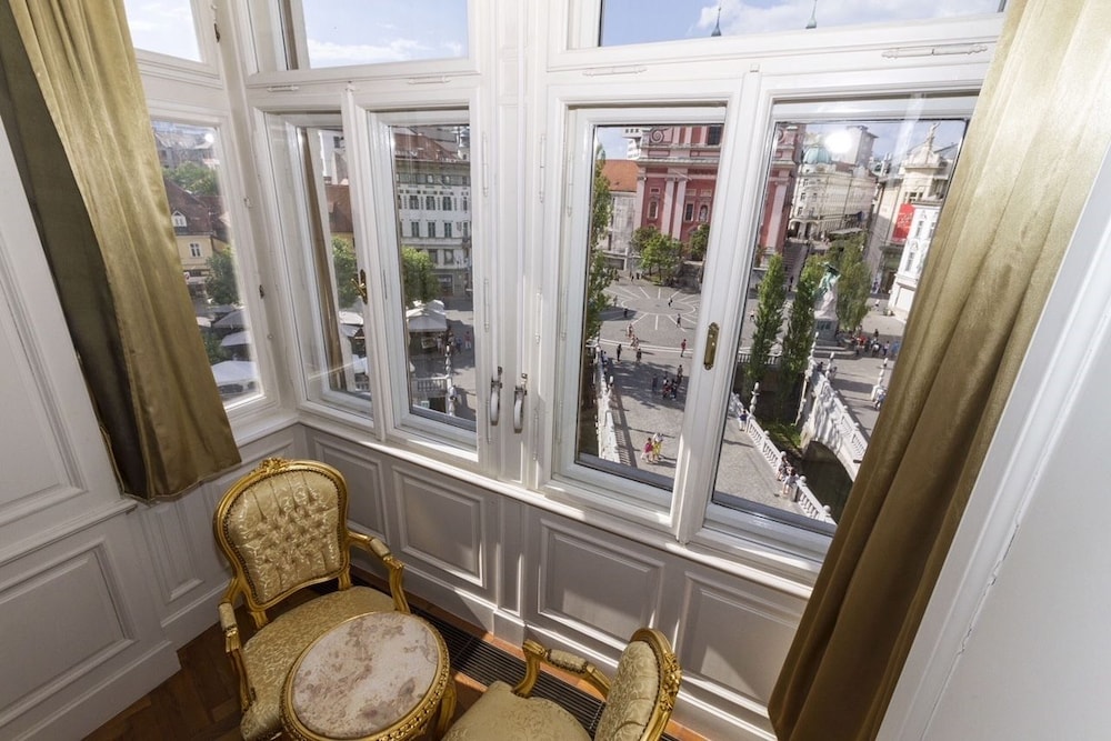 Filip Palace Luxurious Apartment — 4-Star Luxury Hotel in Ljubljana, Slovenia