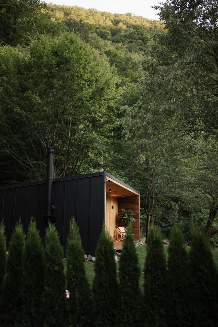 Kontainerloft - carbon neutral hotel in Unknown City