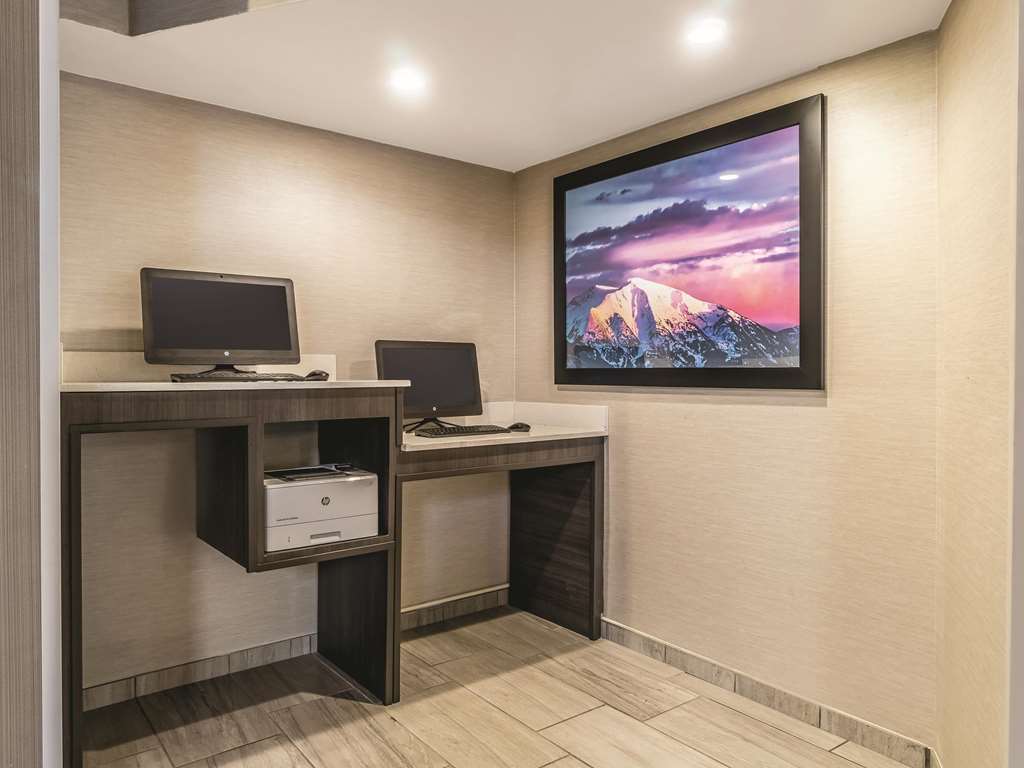 La Quinta Inn & Suites by Wyndham Glenwood Springs - photo 57