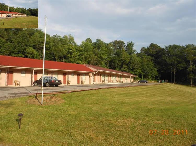 Motel 22 Mapleton Depot - photo 2