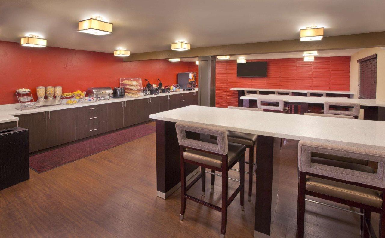 Red Lion Inn & Suites Federal Way - photo 12