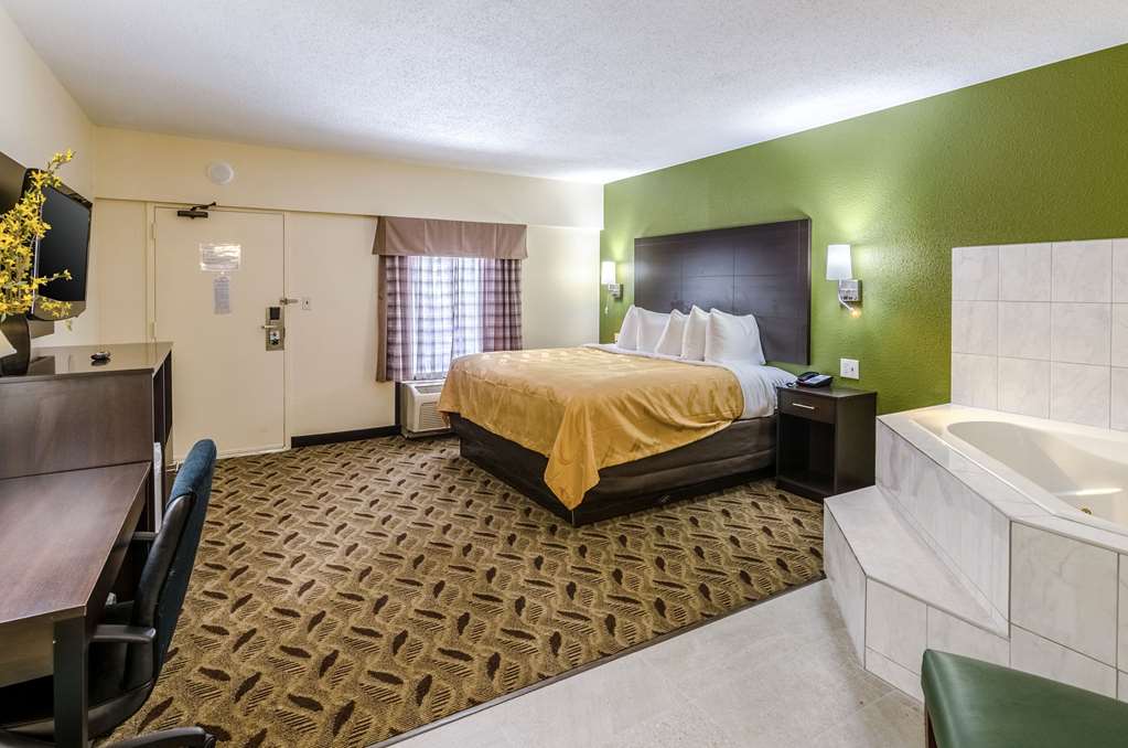 Quality Inn Tanglewood - photo 14