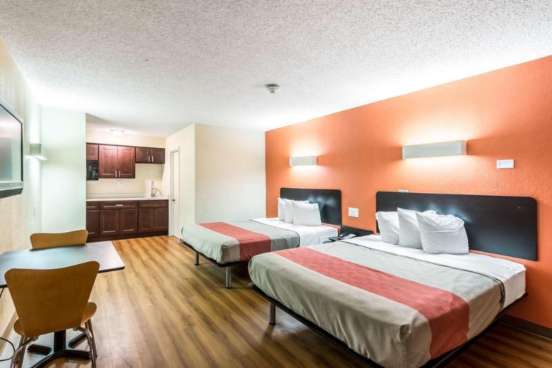 Motel 6 New Brunswick NJ - photo 10