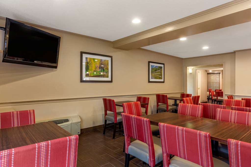 Comfort Inn Foxboro Mansfield - photo 32