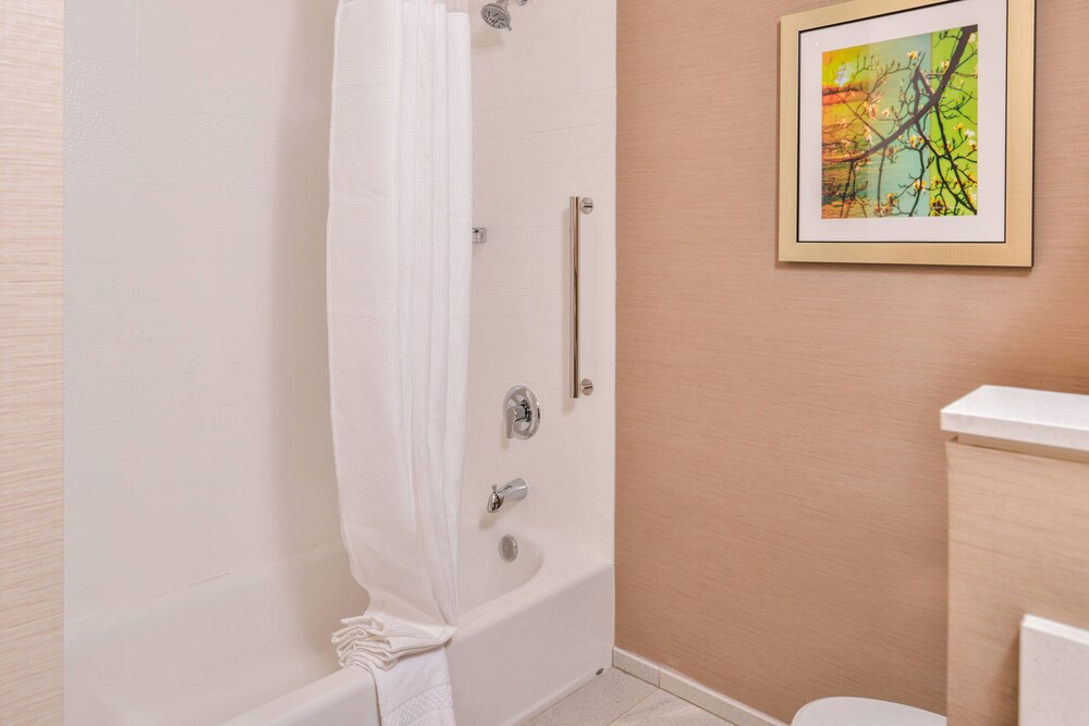 Fairfield Inn & Suites by Marriott Eugene East Springfield - photo 17