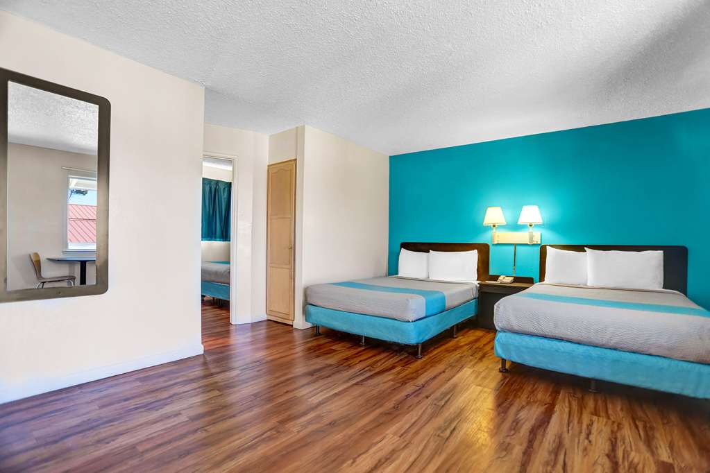 Motel 6 Fort Bragg CA - photo 13