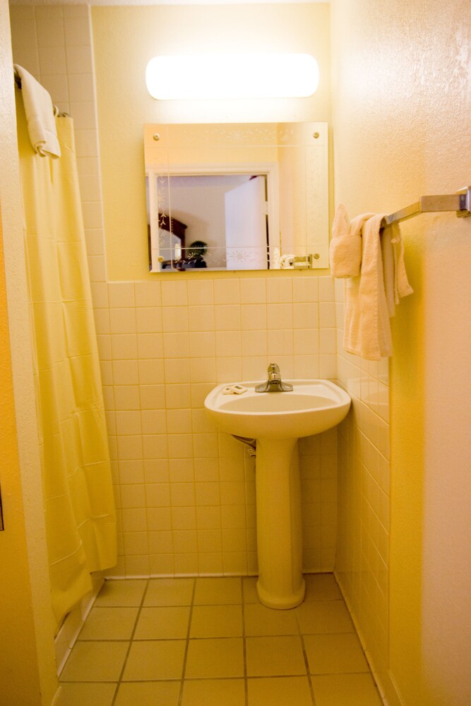 Mia's Boutique Hotel - photo 23