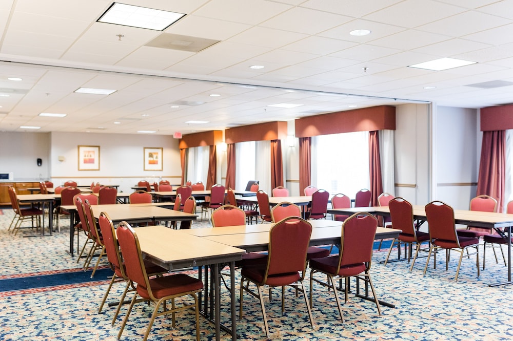 Country Inn & Suites by Radisson Helen GA - photo 59