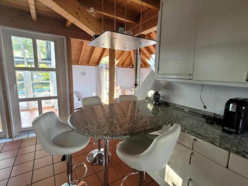 lichtdurchflutetes Architektenhaus mit 3 Schlafzimmern und Garten — Balingen — photo 4