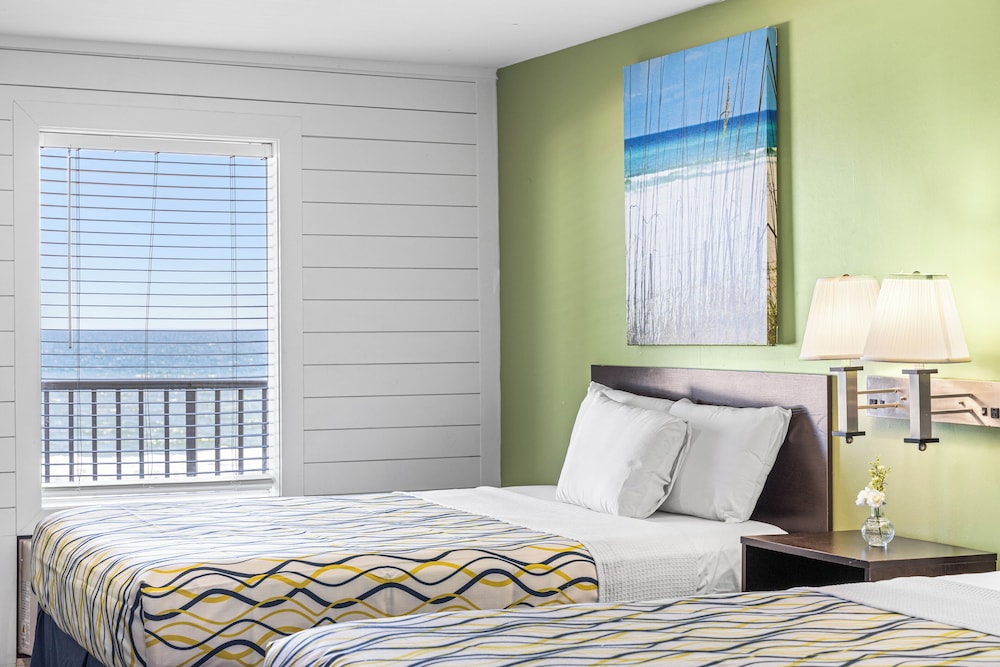 Boardwalk Beach Hotel - photo 112