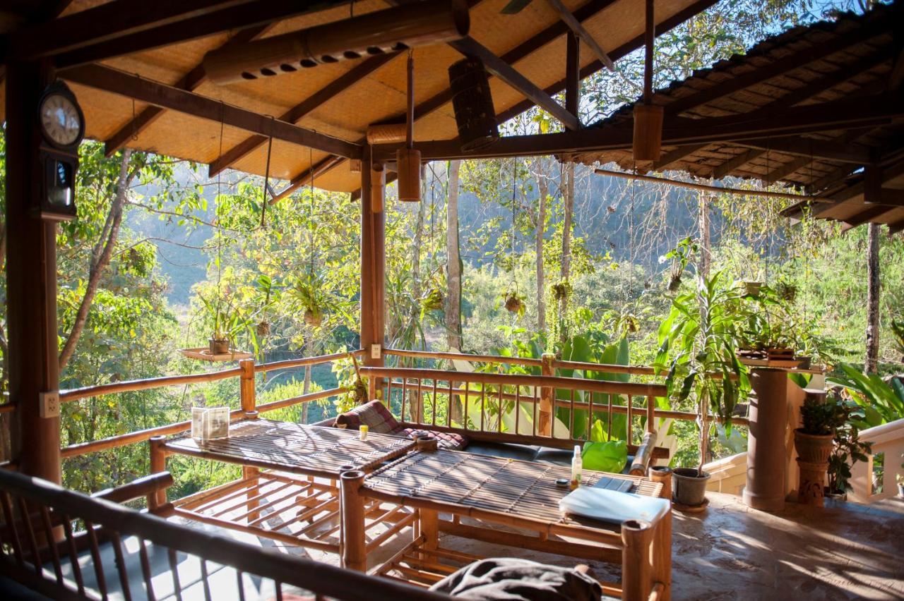 Hot Coffee Guest House And Resort — hotel in Mae Chaem
