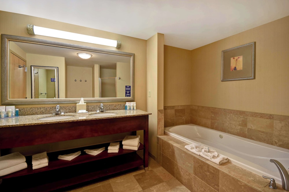 Hampton Inn Rutland - photo 37