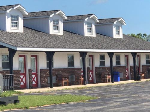 Quik Stop and Motel - photo 9