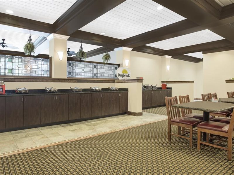 Days Inn by Wyndham Asheville Mall - photo 9