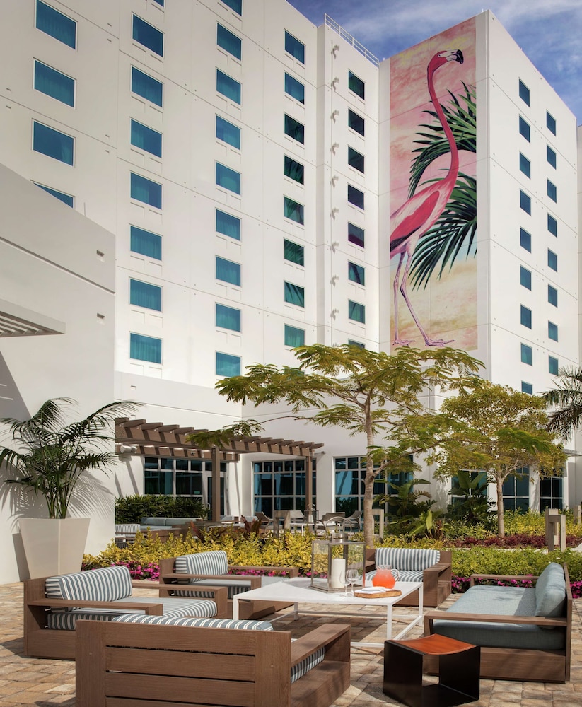 Hilton Garden Inn Miami Dolphin Mall - photo 39
