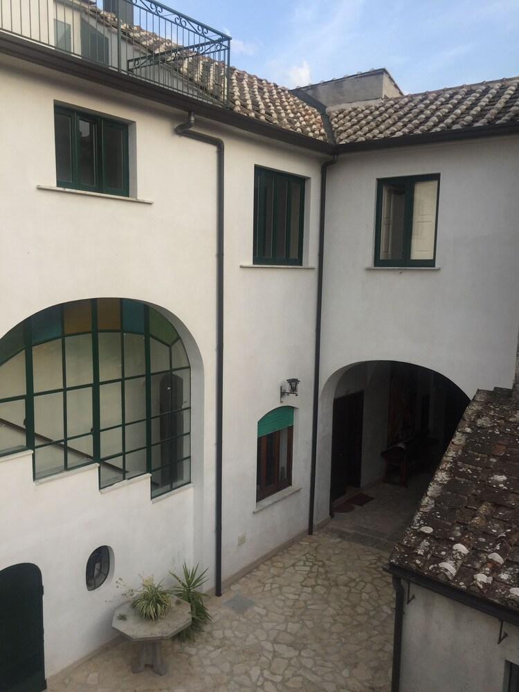 B&B Pozzo Dei Desideri — 4-Star Luxury Hotel in Fisciano, Italy