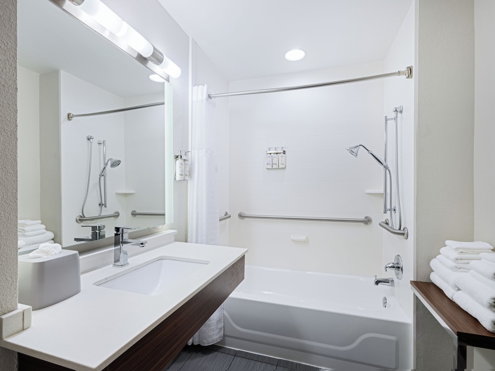 Holiday Inn Express & Suites Augusta West Fort Gordon by IHG - photo 64