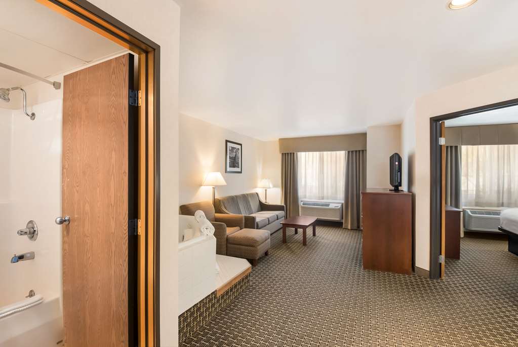 Quality Inn & Suites Steamboat Springs - photo 10