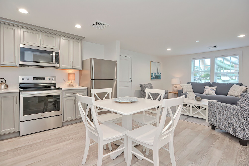 Harbourtown Suites - photo 65