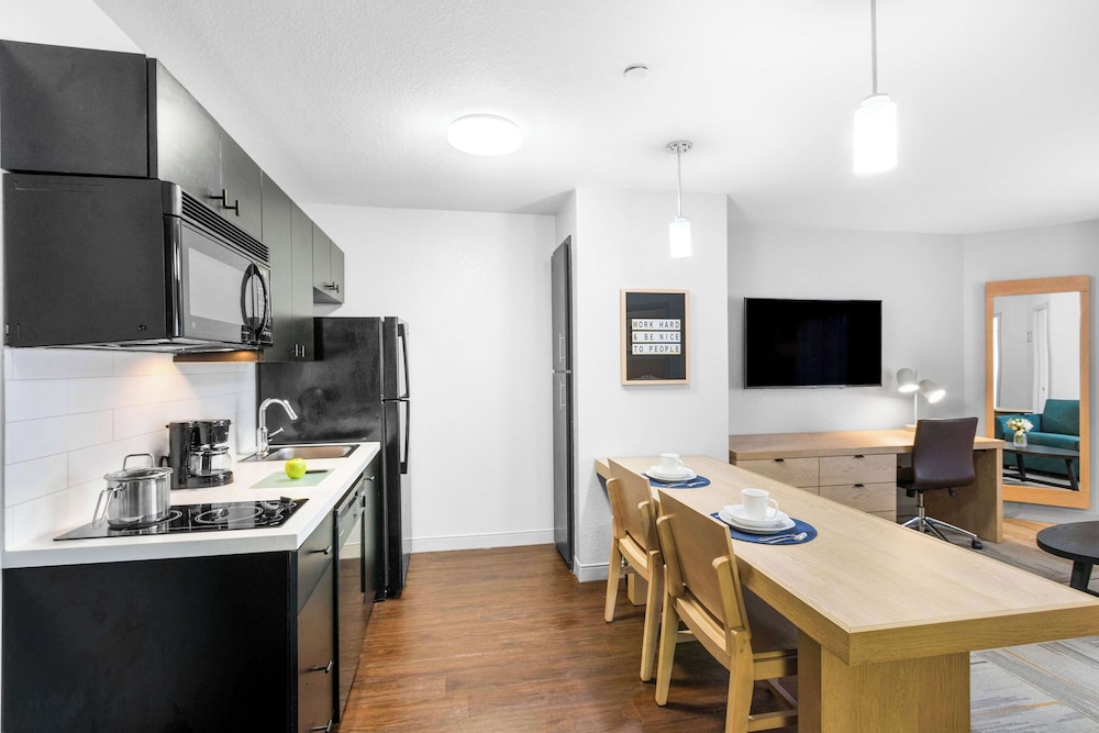 Sonesta Simply Suites Austin South - photo 18