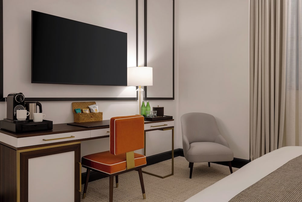 The Chemists Club Hotel - photo 8