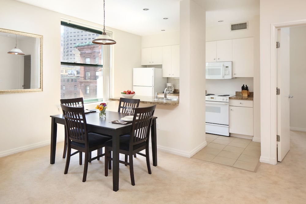 Oakwood at One India Street — 4-Star Luxury Hotel in Boston, United States