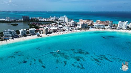 Mexican Style Top Floor - last minute hotel in Cancun