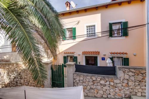 apartman Nataša — 4-Star Luxury Hotel in Mali Losinj, Croatia