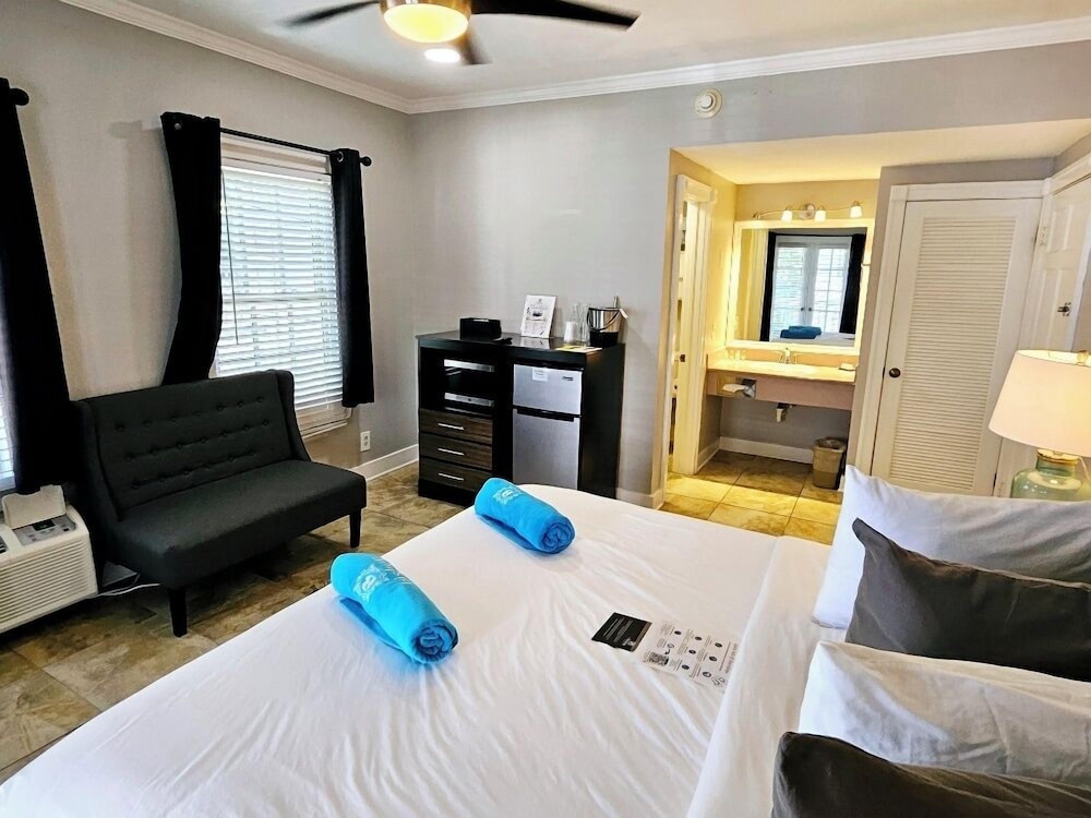Bishop Hotel Key West - photo 25