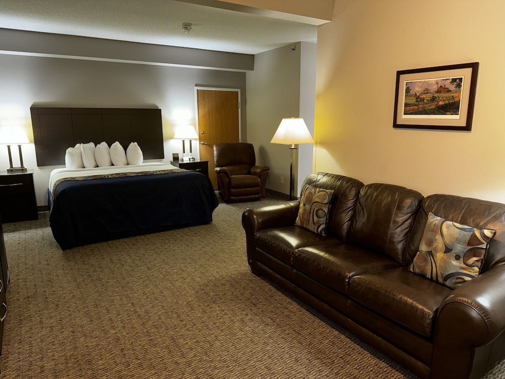 Garner Inn & Suites - photo 9