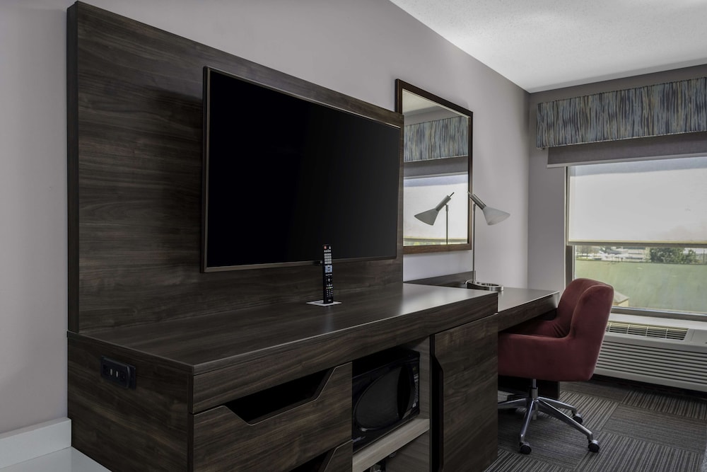 Hampton Inn Conyers - photo 19